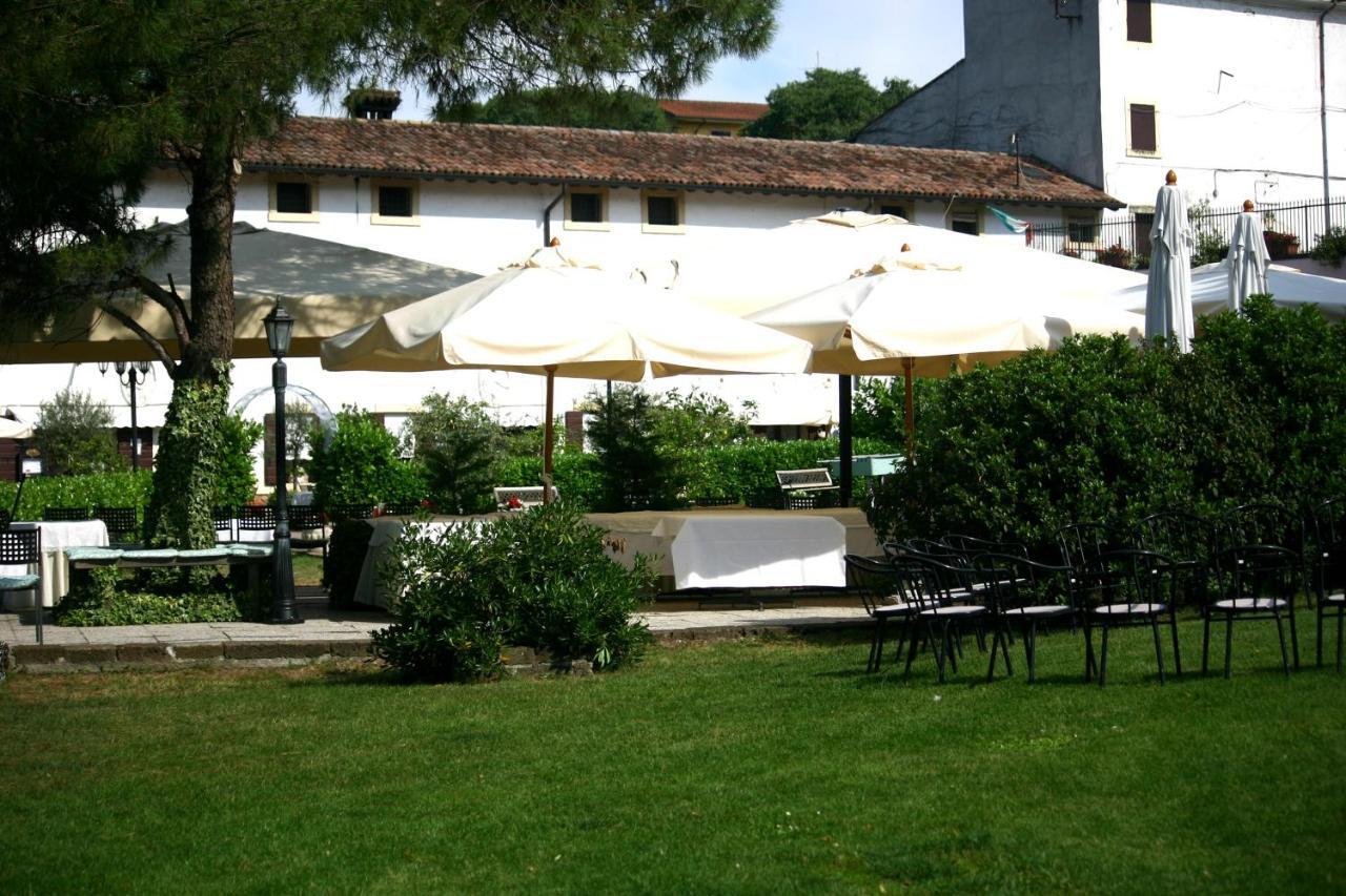 Resort La Mola Sommacampagna Exterior foto